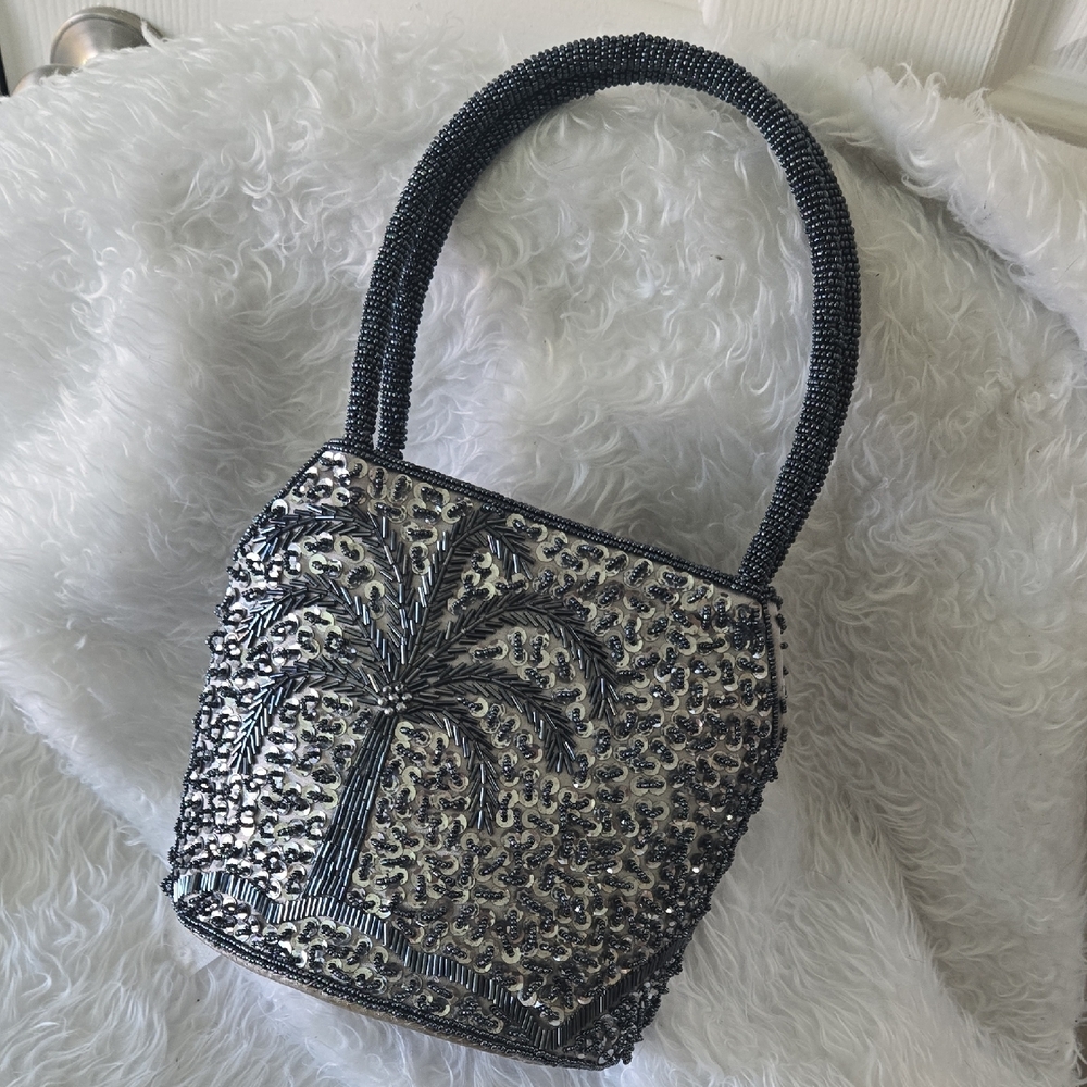 Gorgeous Hand-Beaded Palm‎ Tree Evening Bag ✨ - Picture 3 of 9